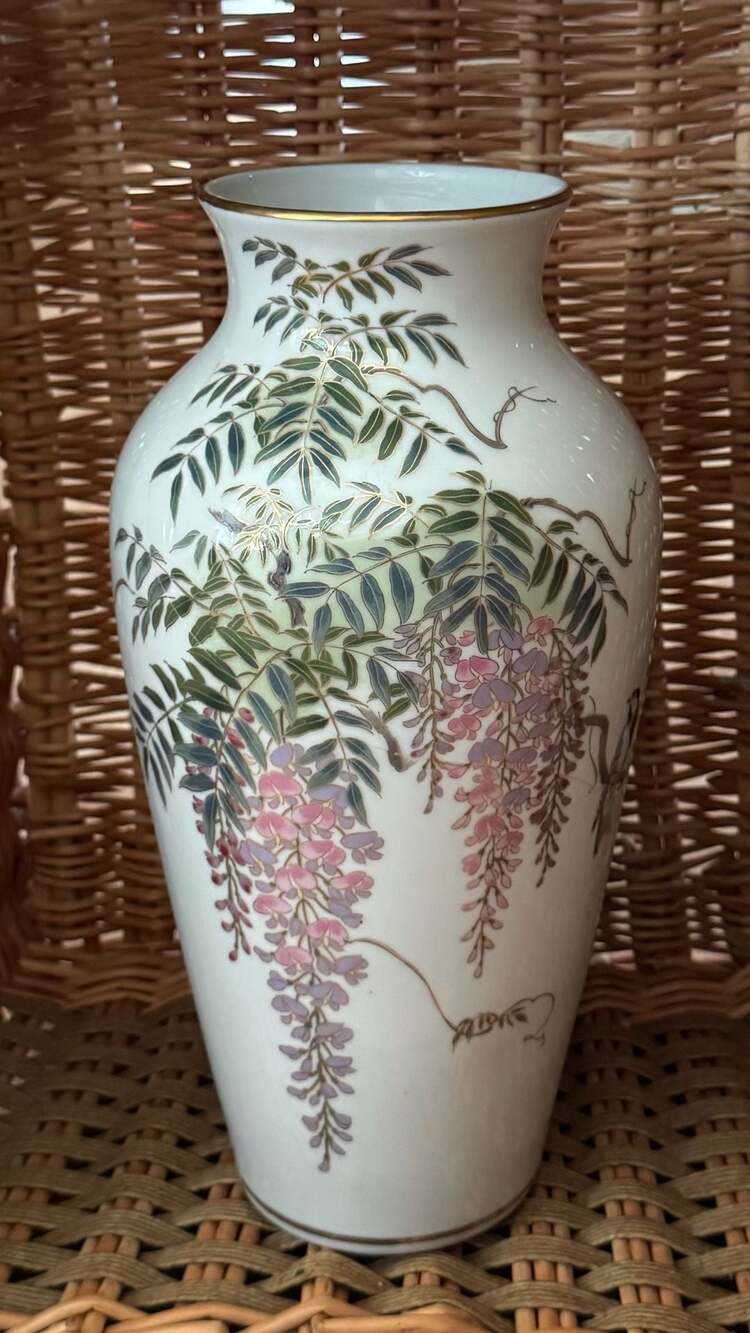 Shibata Japan Porcelain Wisteria And Bird Vase